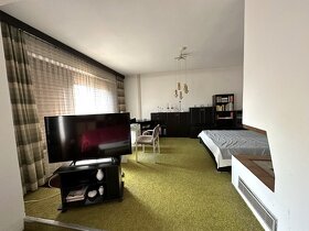 5 izbový poschodový rodinný dom v meste Galanta, 240.000 € - 15