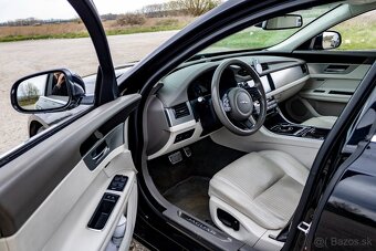 Jaguar XF 20d 132kW AWD 8AT (pohon 4x4, svetlá koža, LED) - 15
