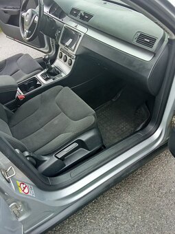 VW PASSAT B6 2.0 TDI CR BLUEMOTION - 15