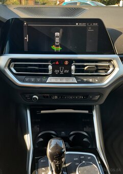 Predám  BMW Rad 3 330e PHEV A/T - 15