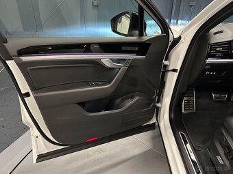 Volkswagen Touareg 3.0 V6 TDI R-Line 4Motion - 15