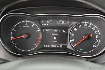 Opel Zafira 1,4 TURBO, NAVI,KAMERA,TAŽNÉ - 15
