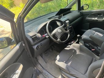 Vw sharan 1.9 tdi 96 kw 2004 7 miestne - 15