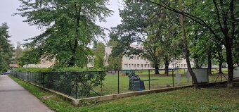 2 IZBOVÝ BYT 65m² S BALKÓNOM na HLINY 8 - 15