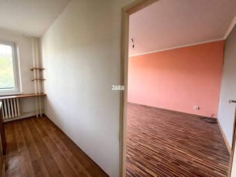 Nám. Kozmonautov- 2 izbový byt, 51 m2, čiastočná rek. KÚPOU - 15