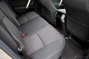 Land Cruiser 2.8 D, 4x4, 18 126 km,WEBASTO, odpočet DPH. - 15