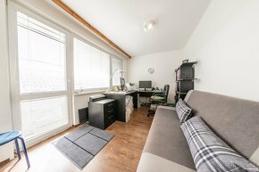 Rodinný dom s veľkým pozemkom v obci Malé Dvorníky - 15