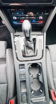 VVW Passat Variant 2.0 TDi DSG Business 2023 110kW NAVI,LED - 15