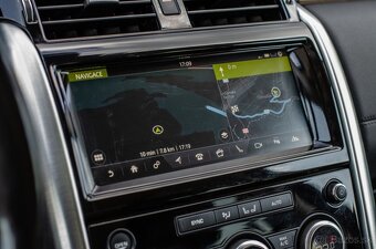 Land Rover Discovery HSE TD6 Luxury 190kW - 15