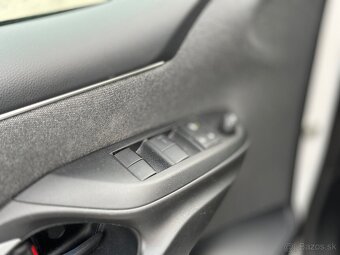 Toyota Yaris 1.5 Hybrid e-CVT Active - 15