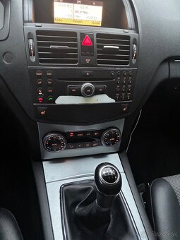 Mercedes-Benz - 15