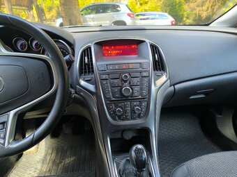 Astra J Sport Tourer 1.4 Turbo - 15