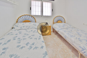 Apartmán 4+kk s bazénom a terasou Torrevieja-Španielsko - 15