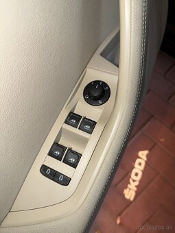 Škoda Superb Combi 2.0 TDI DSG STYLE VIRTUAL 190k 4X4 SR - 15
