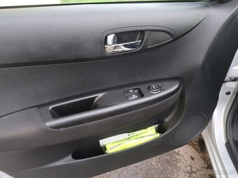 Hyundai i20 2015 - 15
