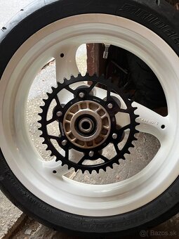 Ducati Monster 750 - 15