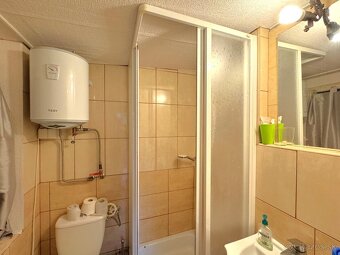 Chatka v Zlatníckej doline na predaj - 15