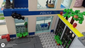 Predám Lego 60316 policajná stanica. - 15