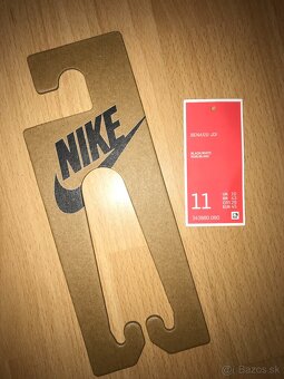 ŠĽAPKY NIKE BENASSI JDI veľ. 45 (UK 10) + darček - 15