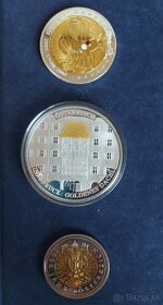 Zbierka medailí a VÝROČNÉ dvojeurových mincí + žetóny - 15