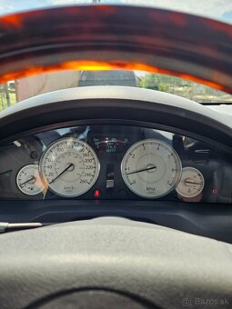 Predám Chrysler 300c 3.0CRD 2006 - 15