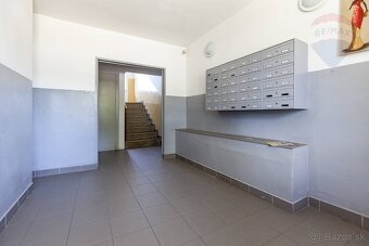 Na predaj 2-izbový byt - 15