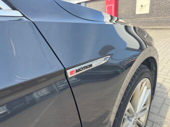 Volkswagen Passat 2.0TDI  Highline 4-Motion - 15
