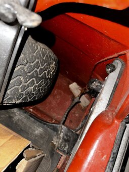 Predám Mercedes W111 220Sb heckfolese veľké krídlo - 15