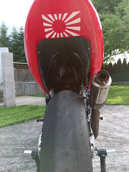Okruhova Honda CBR 600 f4 - 15