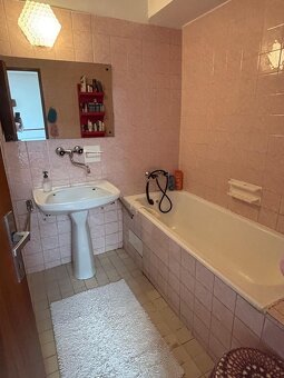 Predaj 5 izb.radového domu v mestskej časti Budatín - 15