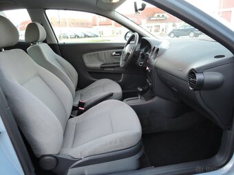 Seat Ibiza, 1,4i 16V Aut. Servis 107tkm 2003 - 15