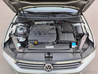 Volkswagen Passat variant combi 2.0 Comfortline Bi-Xenon - 15