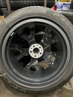 Elektrony BMW x7 g07, r21 285/45R21 - 15