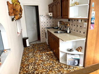 Priestranný a slnečný trojizbový byt na Dolinkách, Detva - 15