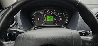 FORD FUSION 1.4i 16V Ecosport - 15