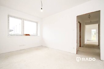RADO | Veľký 5-izbový RD s pozemkom 700m2, Beckov - 15