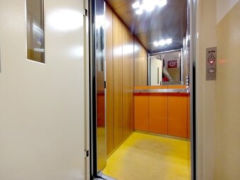 ✅ ČERSTVO ZREKONŠTRUOVANÝ 1.5i BYT PRIAMO V CENTRE - 15