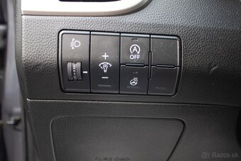 Hyundai i30 CW 1.6i CRDi VGT Family - 15