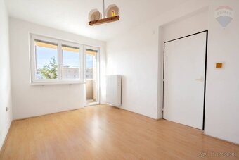 VÝBORNÝ 3-IZBOVÝ BYT S 2 LOGGIAMI, Staré sídlisko, Prievidza - 15