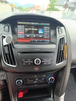 Ford Focus Combi 1.5 TDCi, Navigácia, Klíma, Tempomat - 15