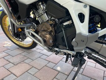 Honda Africa Twin Adventure Sport CRF 1100 6ST. Manual,SR - 15