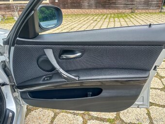 BMW 325i M-packet Facelift - 15