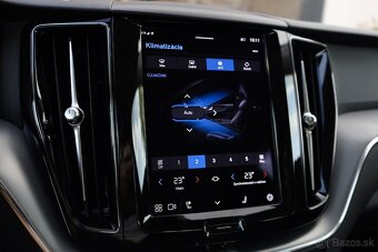 Volvo XC60 2.0 B4 mHEV Momentum A/T - 15