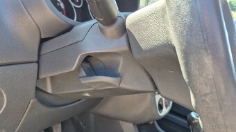 Opel Corsa 1.2i M5 59 kw SR - 15