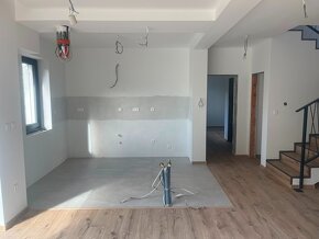 Znížená cena, predaj 5-izb. novostavby, Horný Vadičov,1082m2 - 15