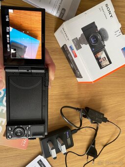Sony ZV-1 Vlog camera Sony ZV-1 Made for vlogging + 2baterie - 15
