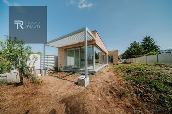 MODRANKA LUXUSNÁ NOVOSTAVBA RODINNÉHO DOMU V TICHEJ ČASTI - 15