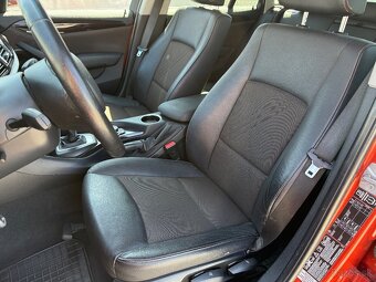BMW X1 2.0d xDrive 4x4 AUTOMAT 143PS 126000KM  / TOP STAV - 15