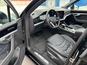 Volkswagen Touareg 3.0 V6 TDI SCR Elegance - 15