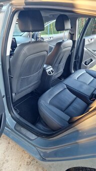 Hyundai Ioniq 1.6 PHEV - 15
